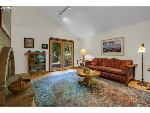 3141 ROYCE Way, Lake Oswego, OR 97034
