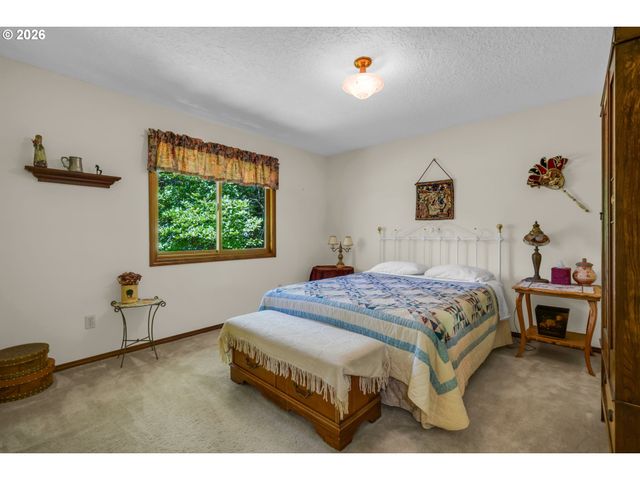 3141 ROYCE Way, Lake Oswego, OR 97034