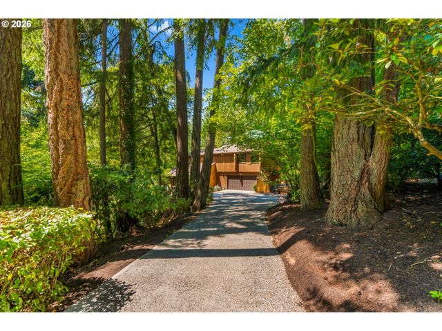3141 ROYCE Way, Lake Oswego, OR 97034