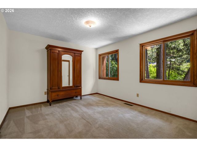 3141 ROYCE Way, Lake Oswego, OR 97034