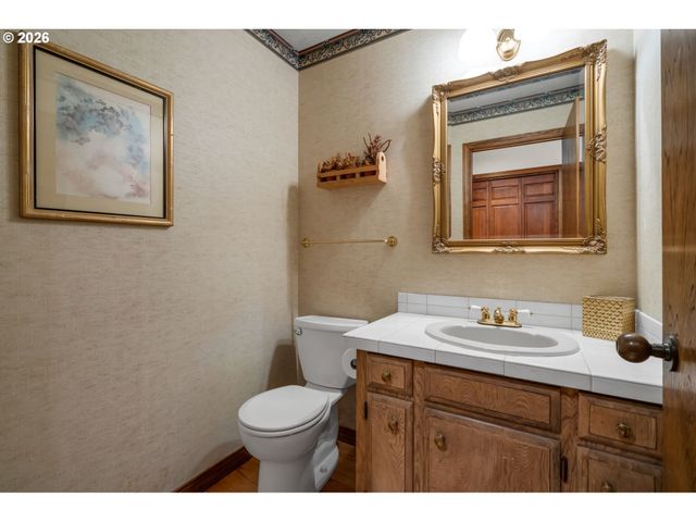 3141 ROYCE Way, Lake Oswego, OR 97034