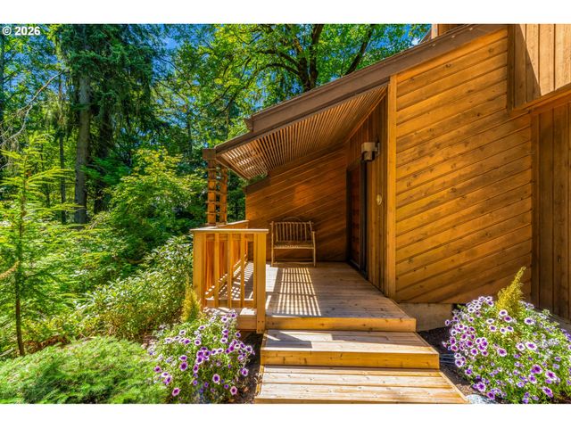 3141 ROYCE Way, Lake Oswego, OR 97034