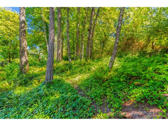 3141 ROYCE Way, Lake Oswego, OR 97034