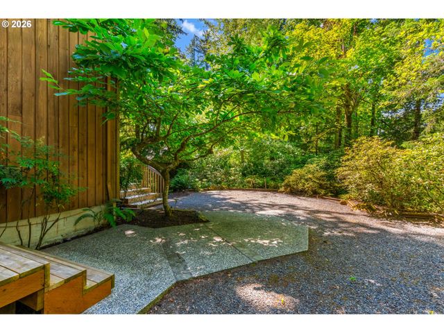 3141 ROYCE Way, Lake Oswego, OR 97034