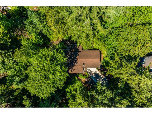 3141 ROYCE Way, Lake Oswego, OR 97034