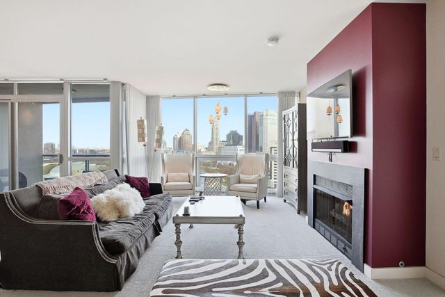 1 Miranova Place, 2030 2030, Columbus, OH 43215