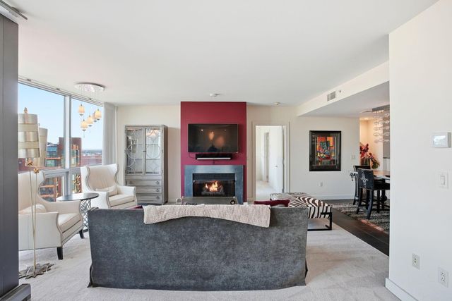 1 Miranova Place, 2030 2030, Columbus, OH 43215