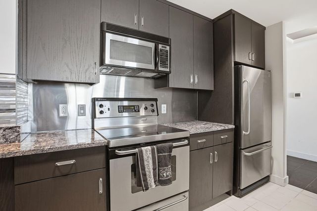 1 Miranova Place, 2030 2030, Columbus, OH 43215