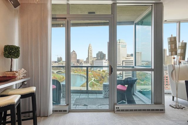 1 Miranova Place, 2030 2030, Columbus, OH 43215