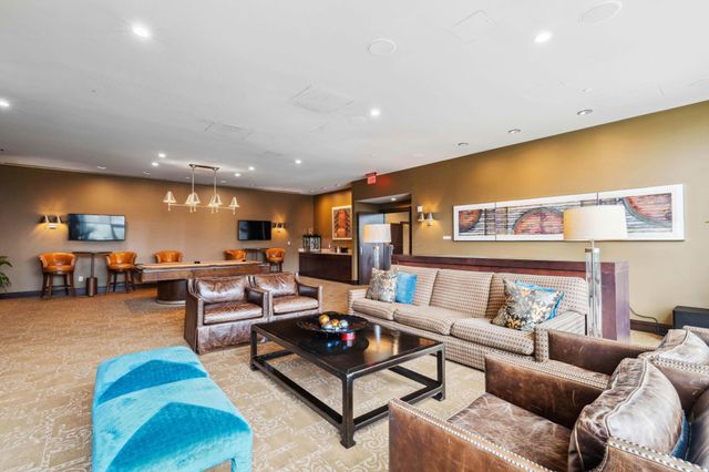 1 Miranova Place, 2030 2030, Columbus, OH 43215