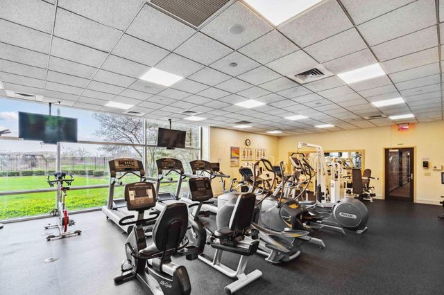 1 Miranova Place, 2030 2030, Columbus, OH 43215