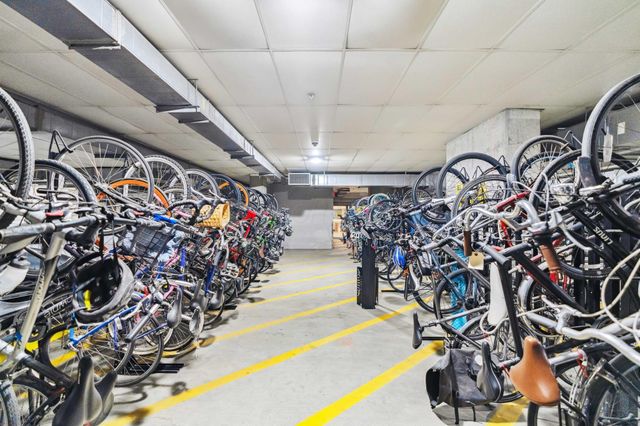 1 Miranova Place, 2030 2030, Columbus, OH 43215