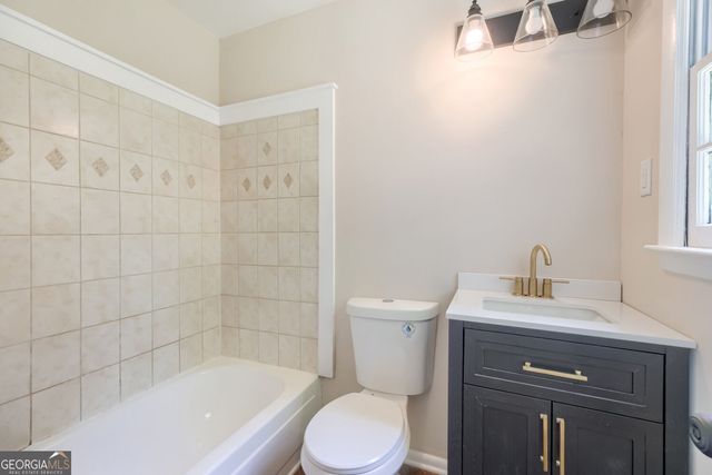 396 Forrest Ridge Drive NW, Atlanta, GA 30318