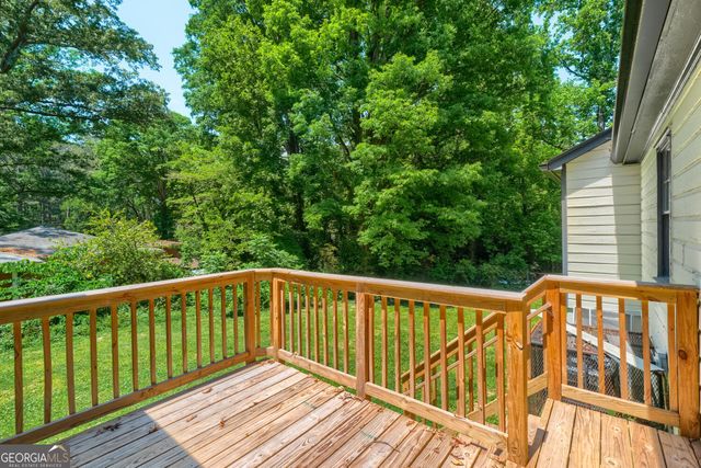 396 Forrest Ridge Drive NW, Atlanta, GA 30318