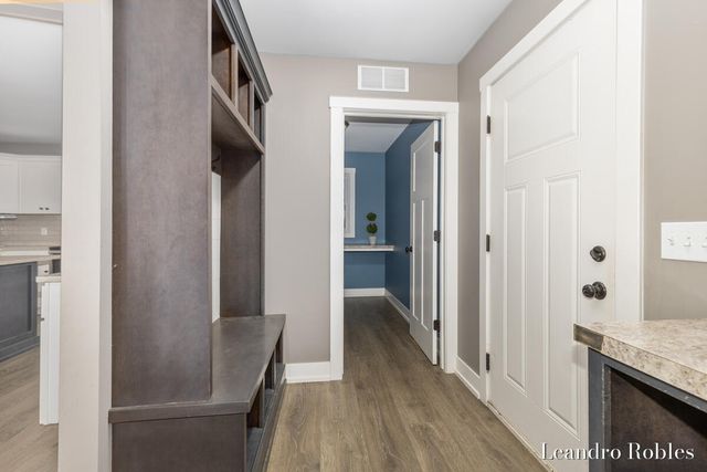6587 Alward Drive, Hudsonville, MI 49426