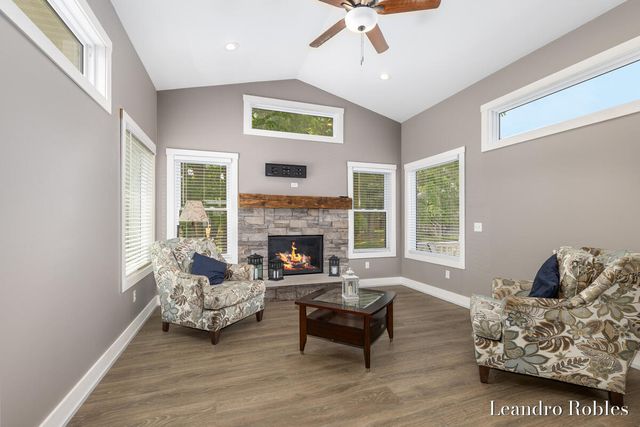 6587 Alward Drive, Hudsonville, MI 49426