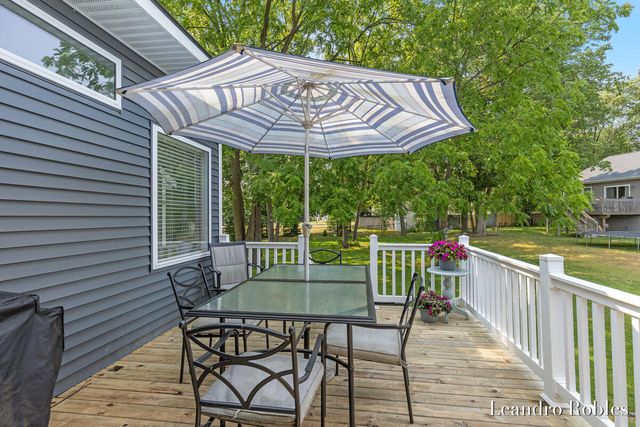 6587 Alward Drive, Hudsonville, MI 49426