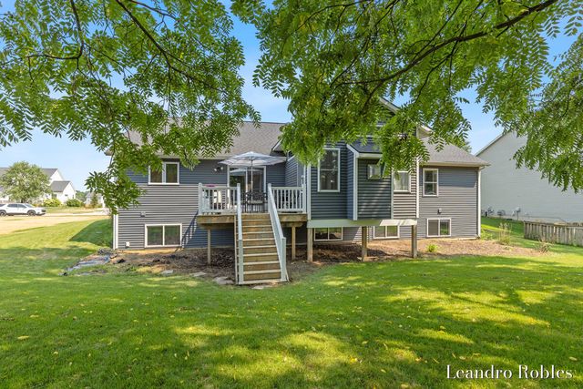 6587 Alward Drive, Hudsonville, MI 49426
