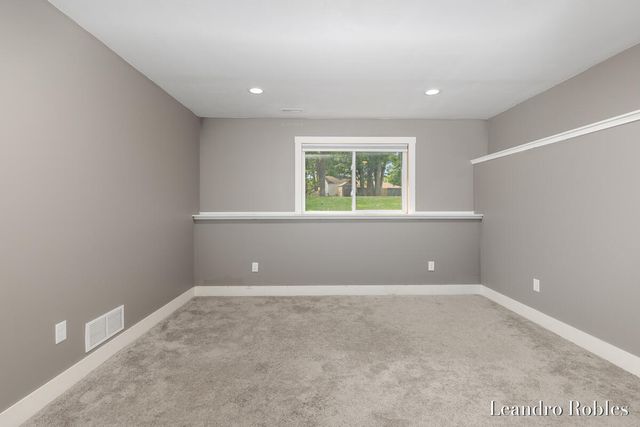 6587 Alward Drive, Hudsonville, MI 49426