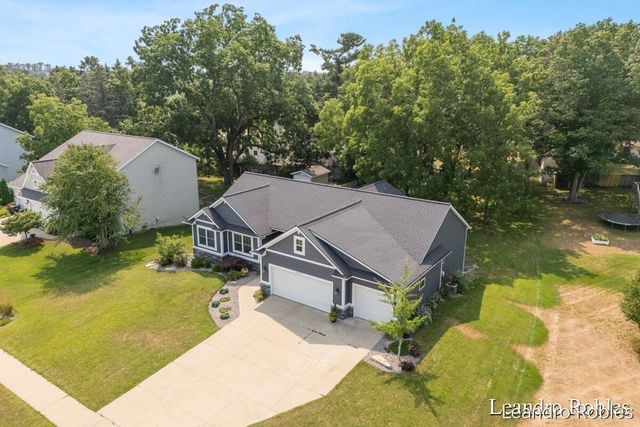 6587 Alward Drive, Hudsonville, MI 49426