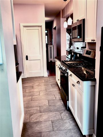 352 Marshall Ave, Marshall Shadeland, PA 15214