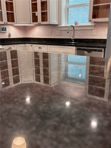 352 Marshall Ave, Marshall Shadeland, PA 15214