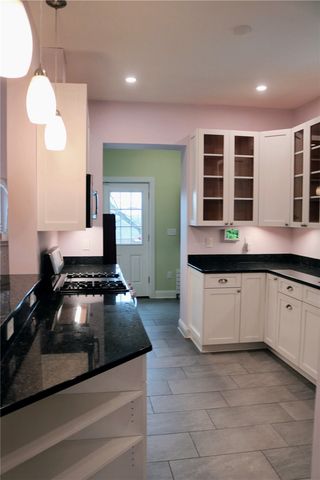 352 Marshall Ave, Marshall Shadeland, PA 15214