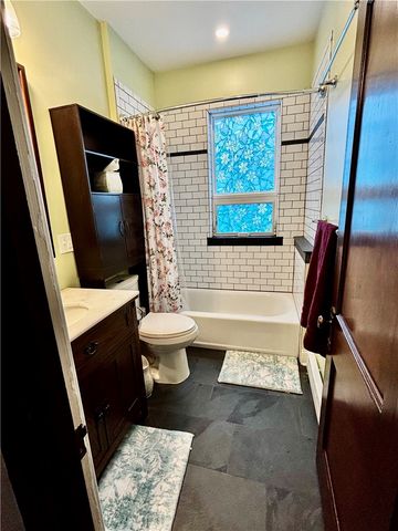 352 Marshall Ave, Marshall Shadeland, PA 15214