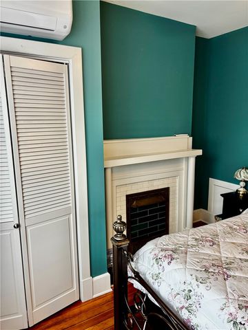 352 Marshall Ave, Marshall Shadeland, PA 15214