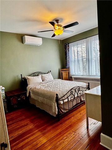 352 Marshall Ave, Marshall Shadeland, PA 15214