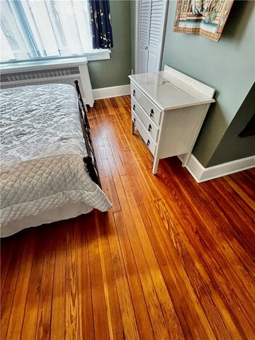 352 Marshall Ave, Marshall Shadeland, PA 15214