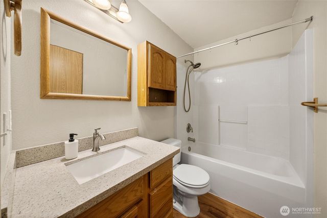 7734 183rd Avenue E, Bonney Lake, WA 98391