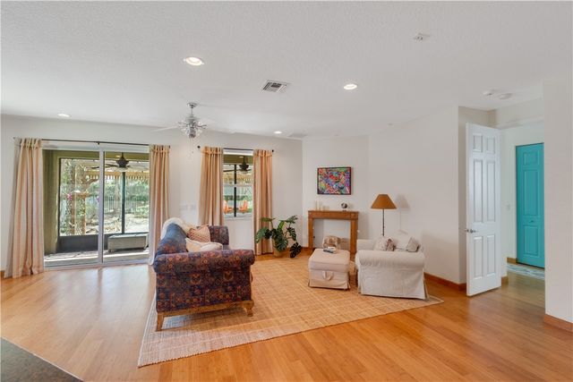 5705 55th Street, Vero Beach, FL 32967