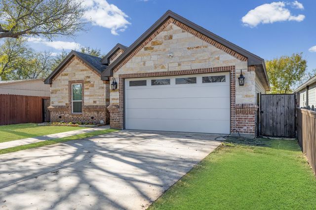 1004 S Sargent Street, Fort Worth, TX 76105