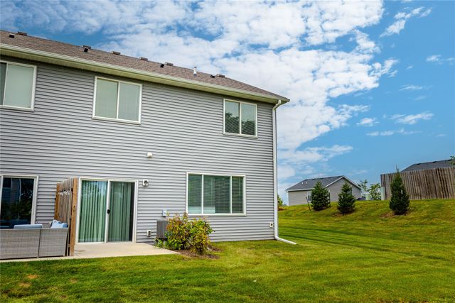 7000 Lake Ridge Avenue 4, Des Moines, IA 50320