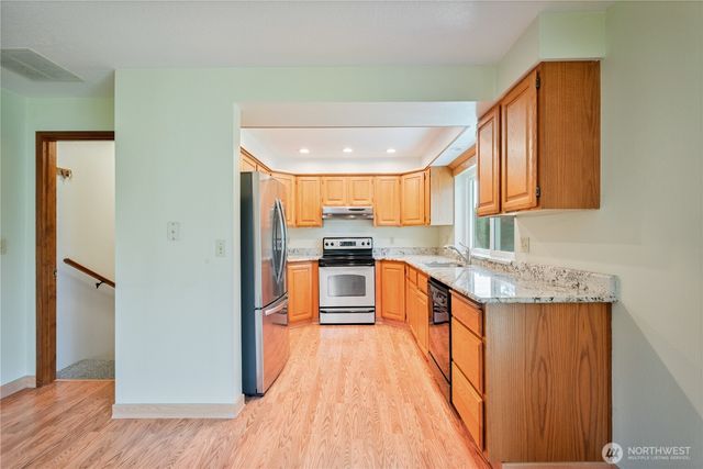 240 St. James Place, Longview, WA 98632