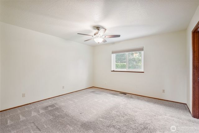240 St. James Place, Longview, WA 98632