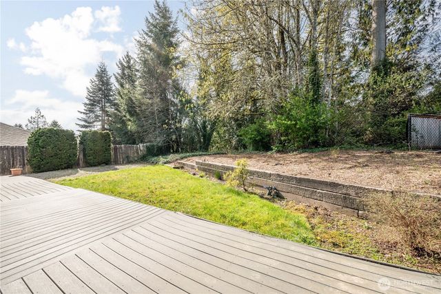 240 St. James Place, Longview, WA 98632