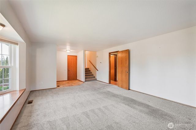 240 St. James Place, Longview, WA 98632
