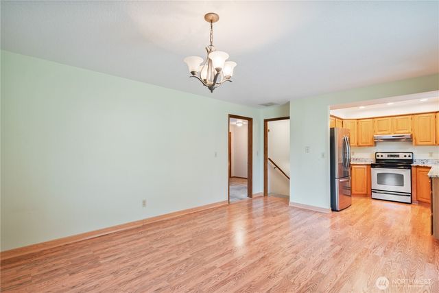 240 St. James Place, Longview, WA 98632