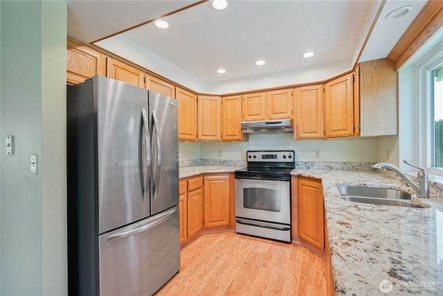 240 St. James Place, Longview, WA 98632