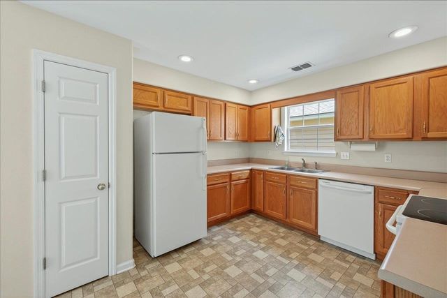 2704 Laurelwood Lane, Tallahassee, FL 32308