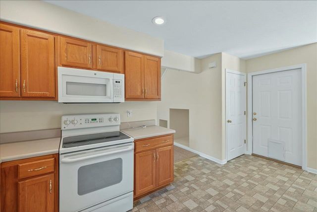 2704 Laurelwood Lane, Tallahassee, FL 32308