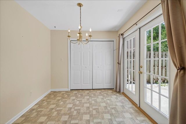 2704 Laurelwood Lane, Tallahassee, FL 32308