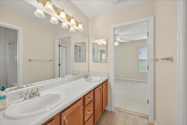 2704 Laurelwood Lane, Tallahassee, FL 32308