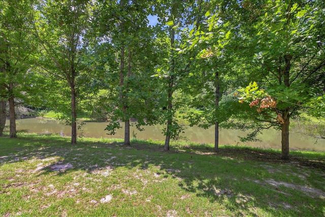 2704 Laurelwood Lane, Tallahassee, FL 32308