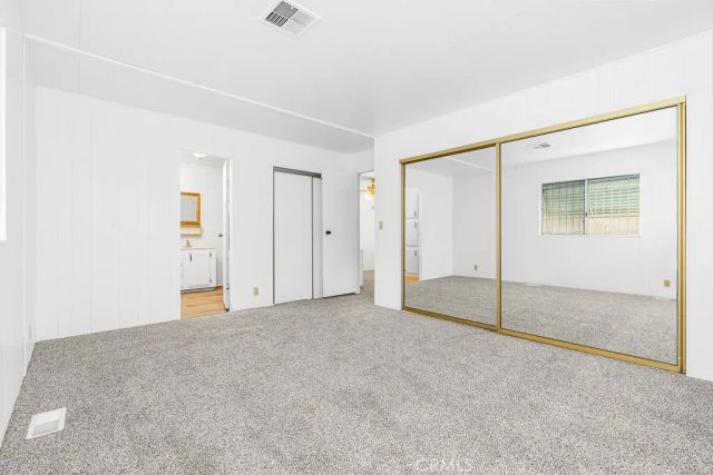 793 W Johnston, Hemet, CA 92543