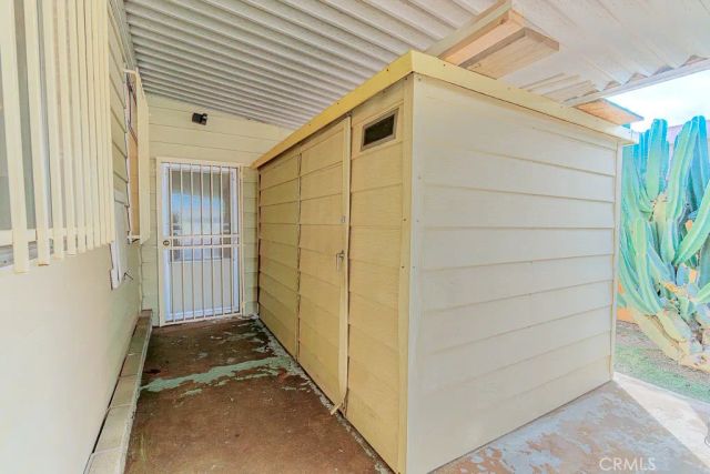 793 W Johnston, Hemet, CA 92543