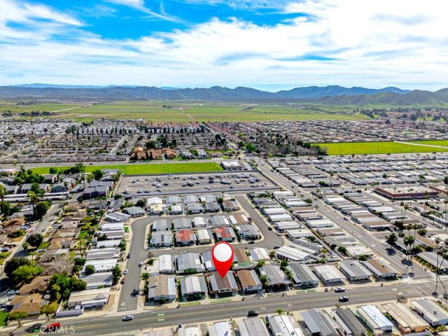 793 W Johnston, Hemet, CA 92543