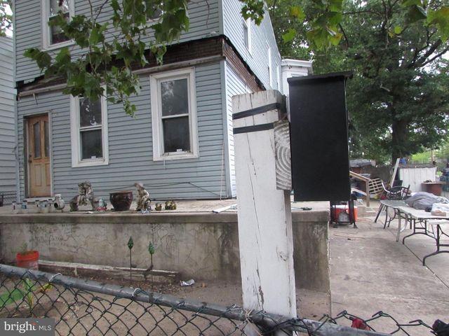 124 N 30TH ST, Camden, NJ 08105